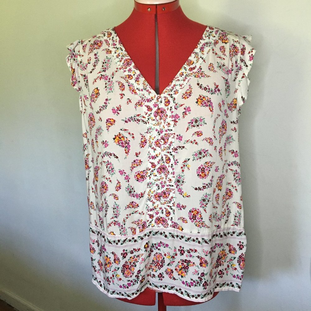 Floral Blouse with Ruffle Sleeves